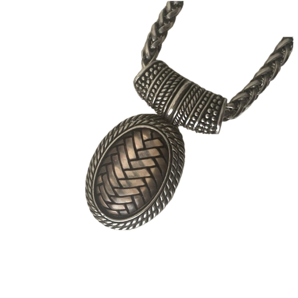 Silver Textured Pendant Necklace with Intricate Chain